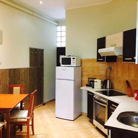 Kaz7 Kazinczy Apartment Budapest Eksteriør billede