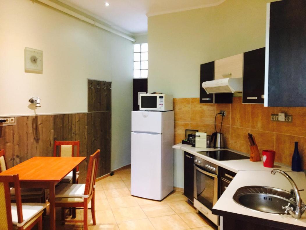 Kaz7 Kazinczy Apartment Budapest Eksteriør billede